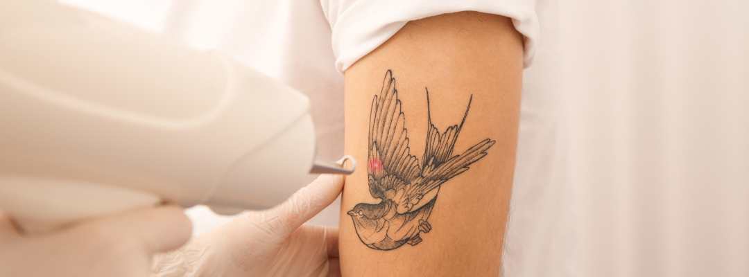 Curso sanitario para tatuaje: ¿en qué consiste?